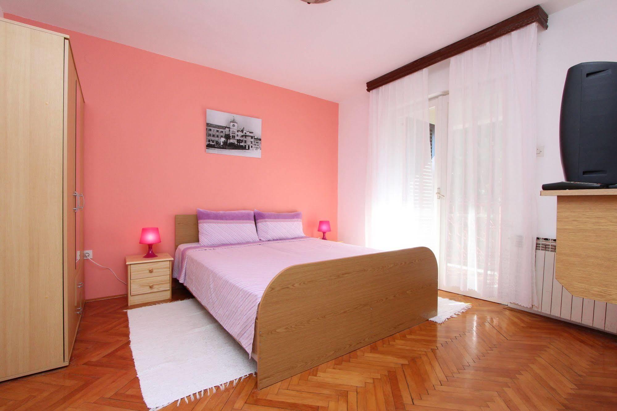 Apartments Tara Ровинь Экстерьер фото